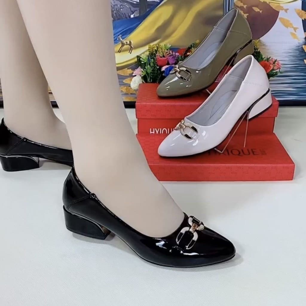 2025 Primavera Verão Salto Baixo Sola Macia Moda All-Match Dedo Do Pé Redondo Sapatos Femininos De Couro Macio