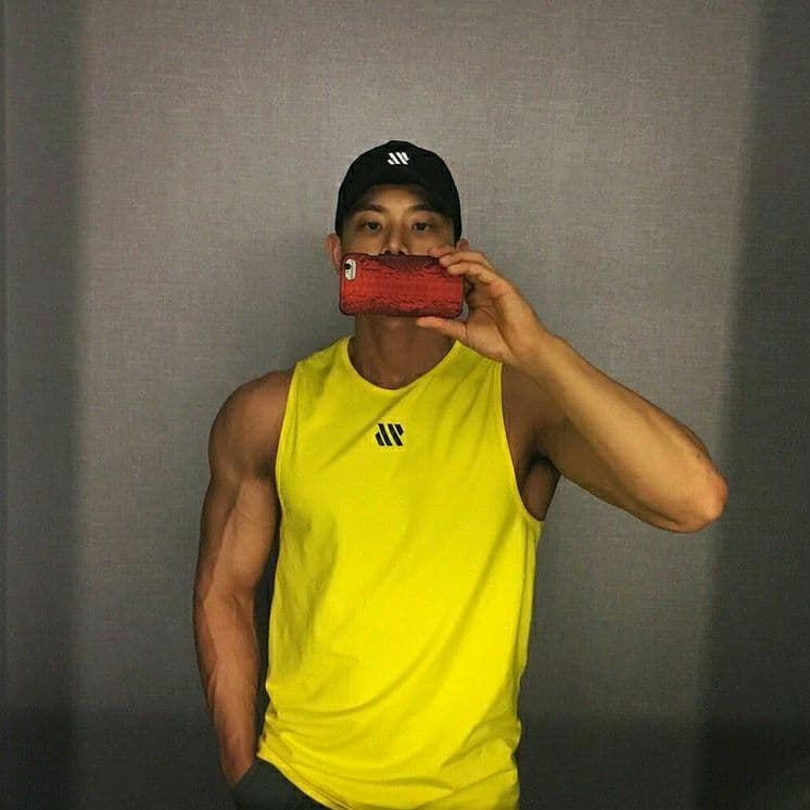 Colete de Fitness de secagem rápida masculino sem mangas roupas de exercício basquete correndo treinamento respirável es