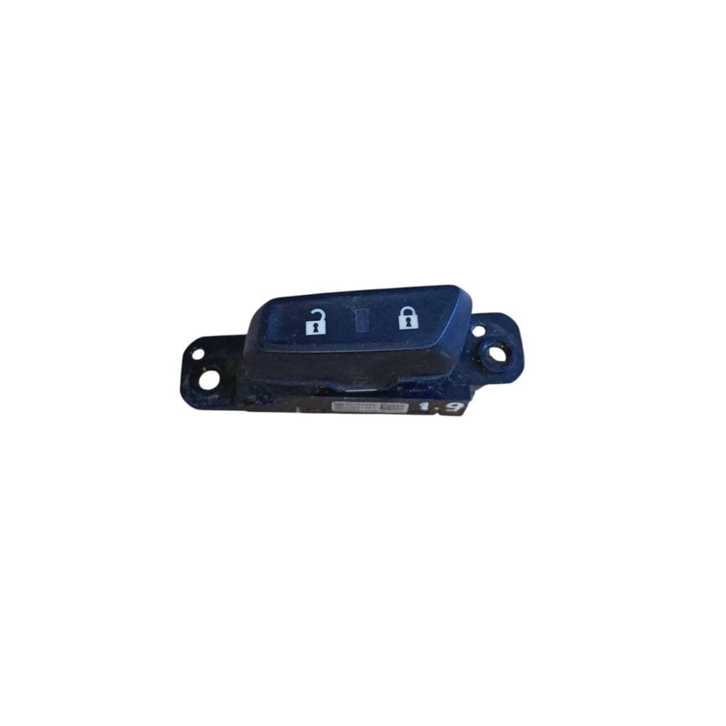 Botão Trava Porta Cobalt Ltz 12/20 Gm 94745840
