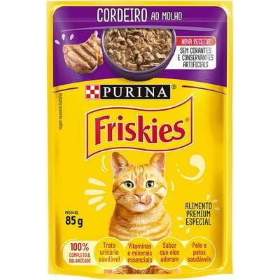 Sachê Friskies para gatos adultos sabor cordeiro ao molho 85g.