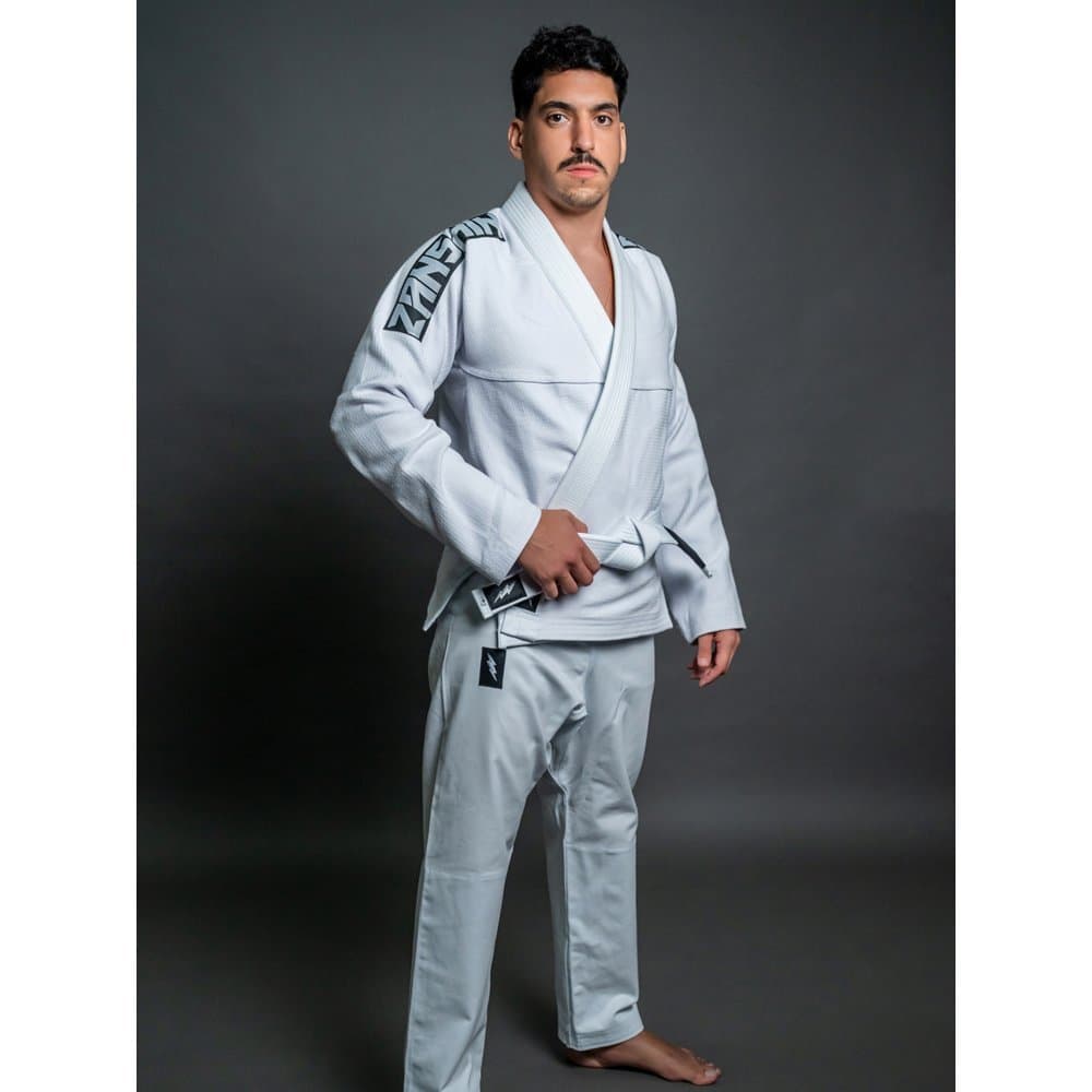 Kimono Trançado Jiu Jitsu Modelo TK10 ESPECIAL A4 1,76m/1,85m-86kg à 100kg