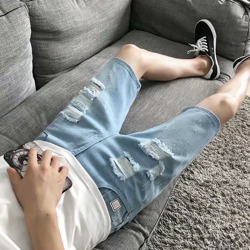 Verão fino rasgado Denim Shorts masculino solto em linha reta calças cortadas versão coreana na moda 5 pontos calças méd