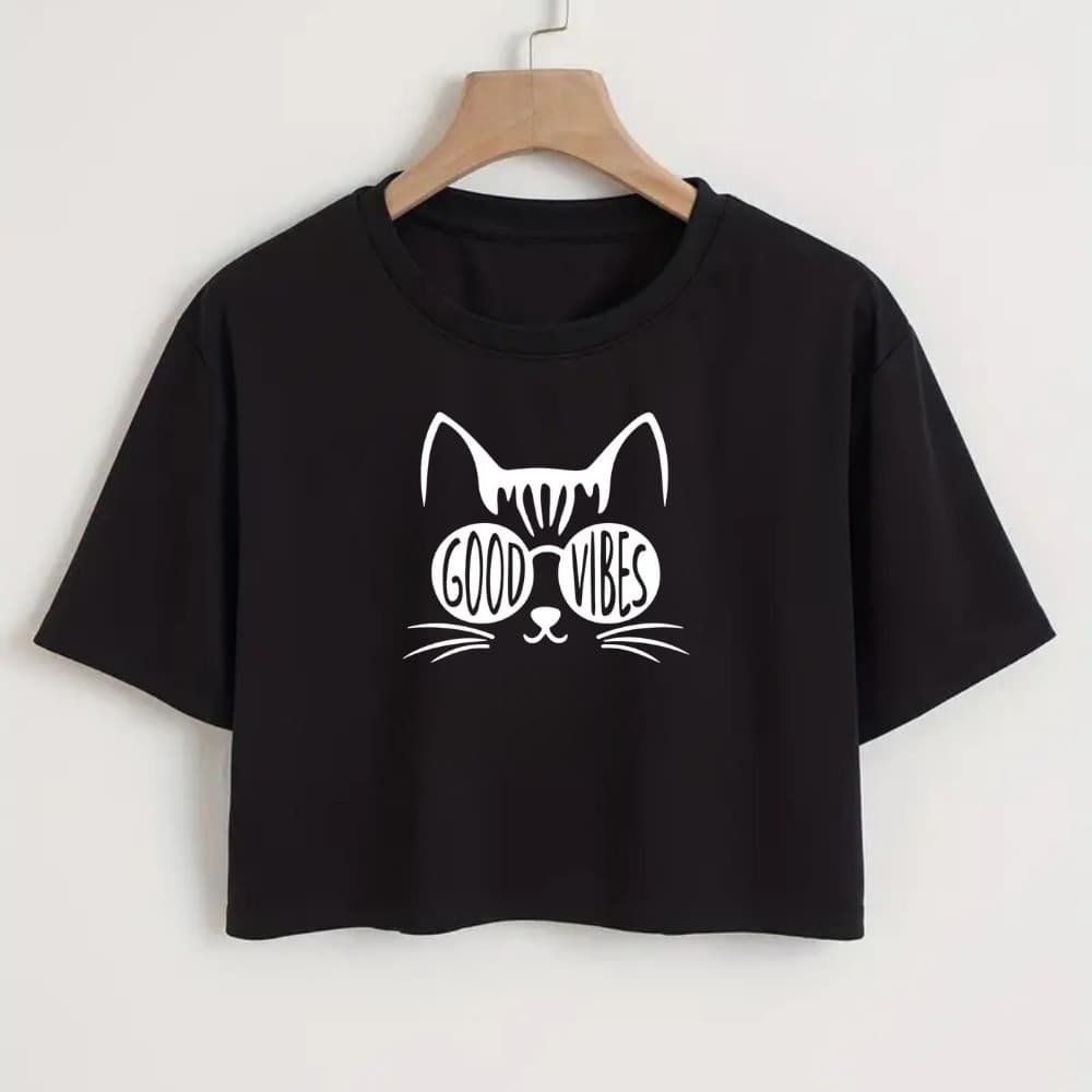 Cropped Feminino com Estampa de Gato Good Vibes – Blusa Preta Descolada Moda Jovem e Confortável
