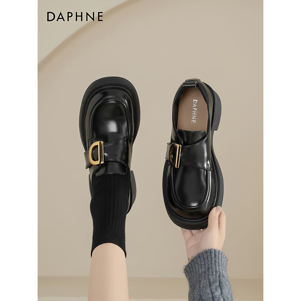 Daphne mocassins de sola grossa feminino 2026 novo estilo estilo britânico preto pequenos sapatos de couro primavera sap