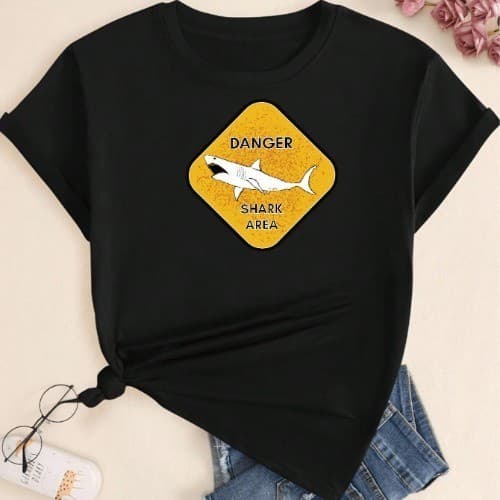 Camiseta Estampado "Danger Shark Area" Praia Água 100% Algodão