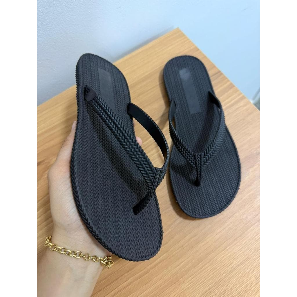 Chinelo Feminino Papete Preto Casual Clássico e Confortável Trama