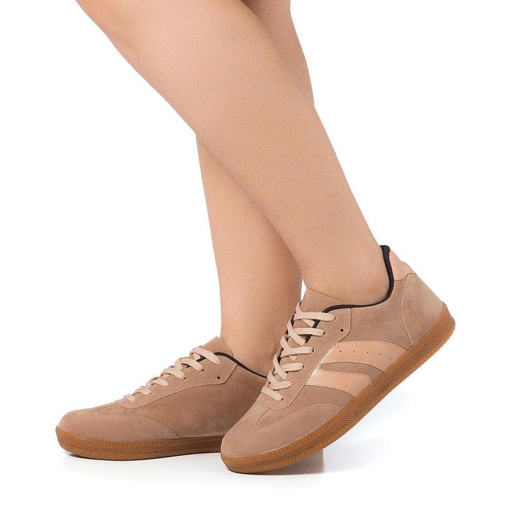 Tênis Casual Feminino em Camurça com Solado Borracha Antiderrapante e Detalhe Emborrachado Conforto e Estilo Dia a Dia