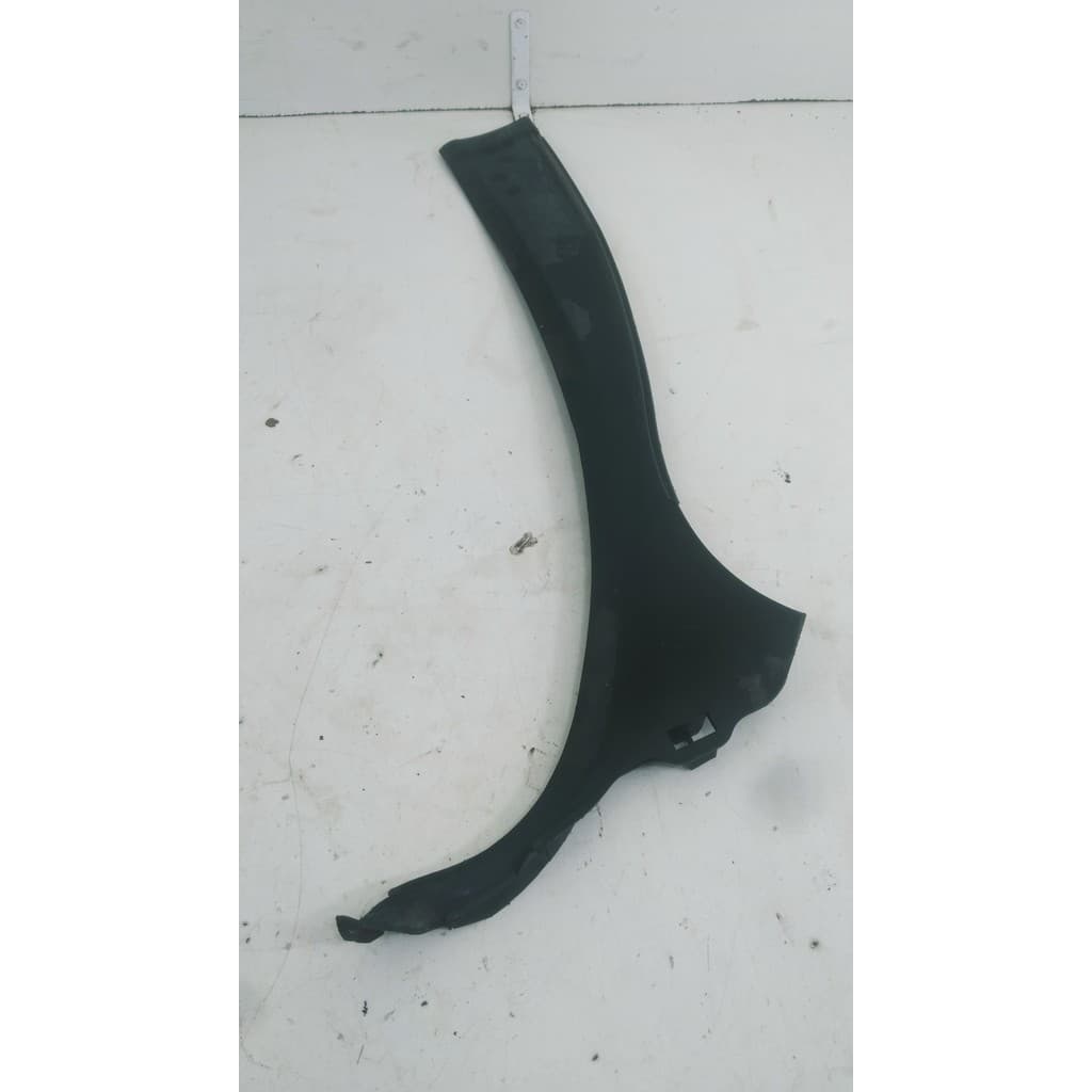 Moldura Churrasqueira Lado/d Peugeot 206 2002 Cód 9630607377