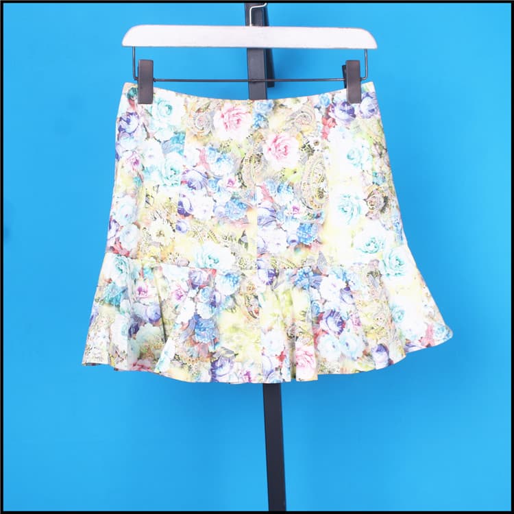 Lixin Desconto Roupas Femininas Série X Novo Estilo Vestido de Verão Três Senhoras Saia Saia Curta Peça Única