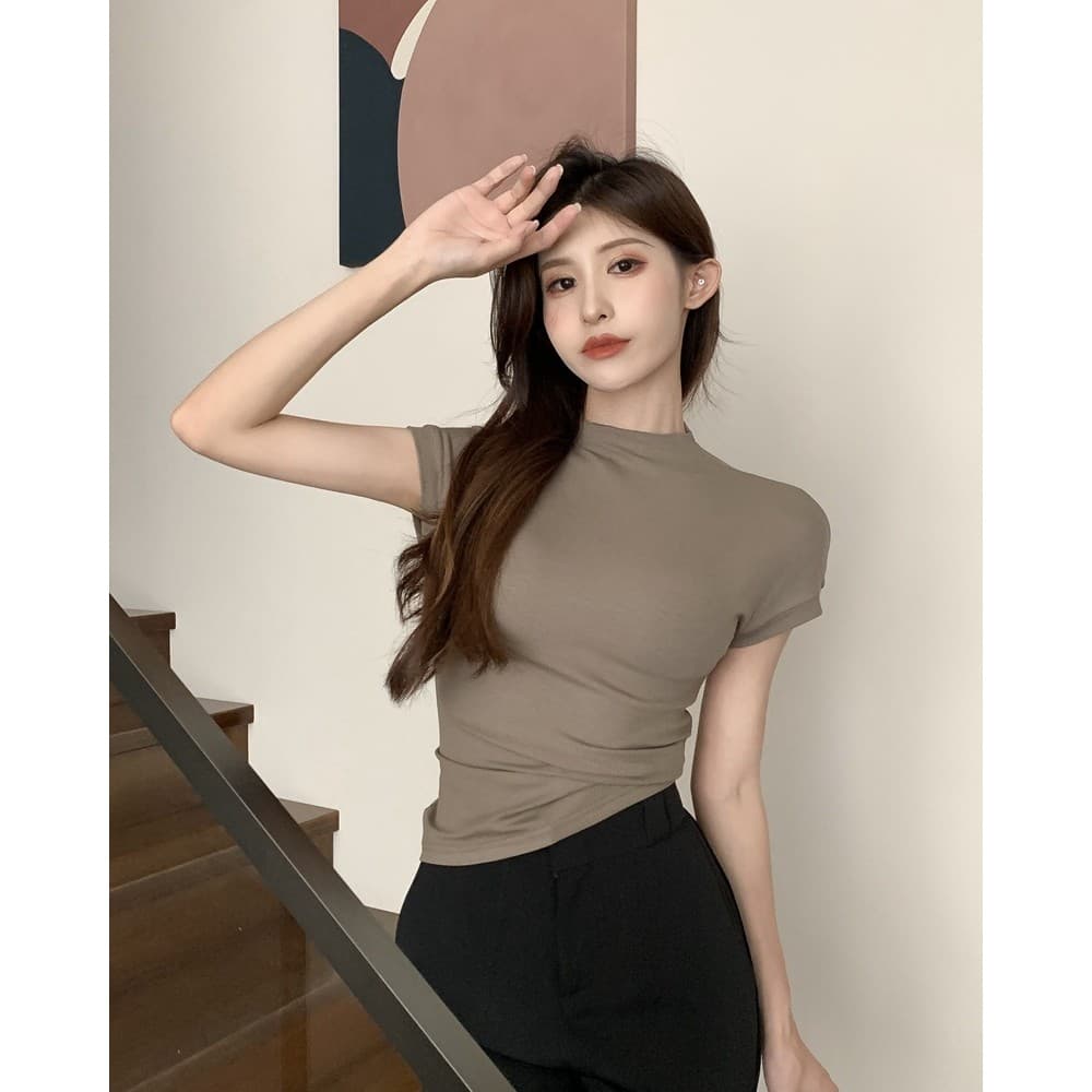 Hong Kong Sabor Puro Desejo Estilo Camiseta Feminina Início da Primavera Novo Estilo Slim-fit Slimmer Look Meia Gola Alt