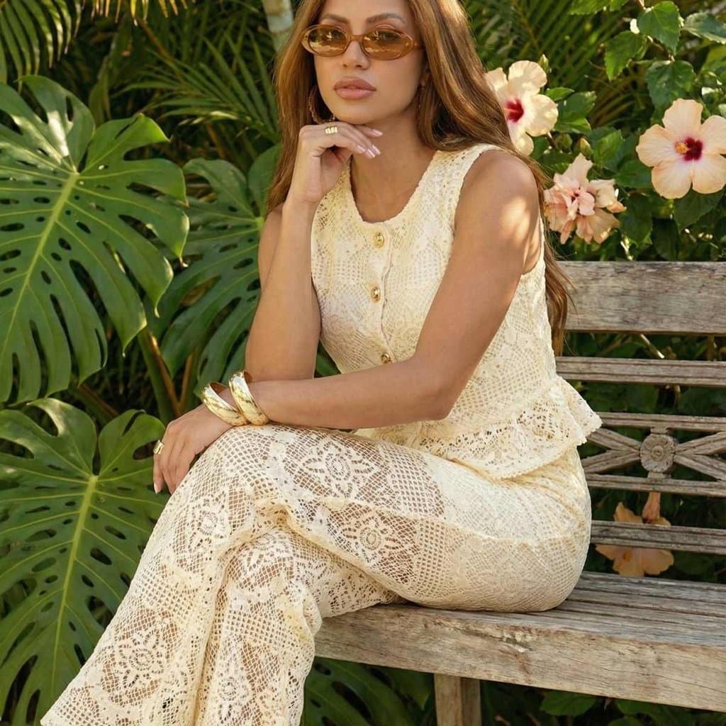 Conjunto Trancoso - Blusa com Botões e Calça forrada-Tricot Premium com Renda
