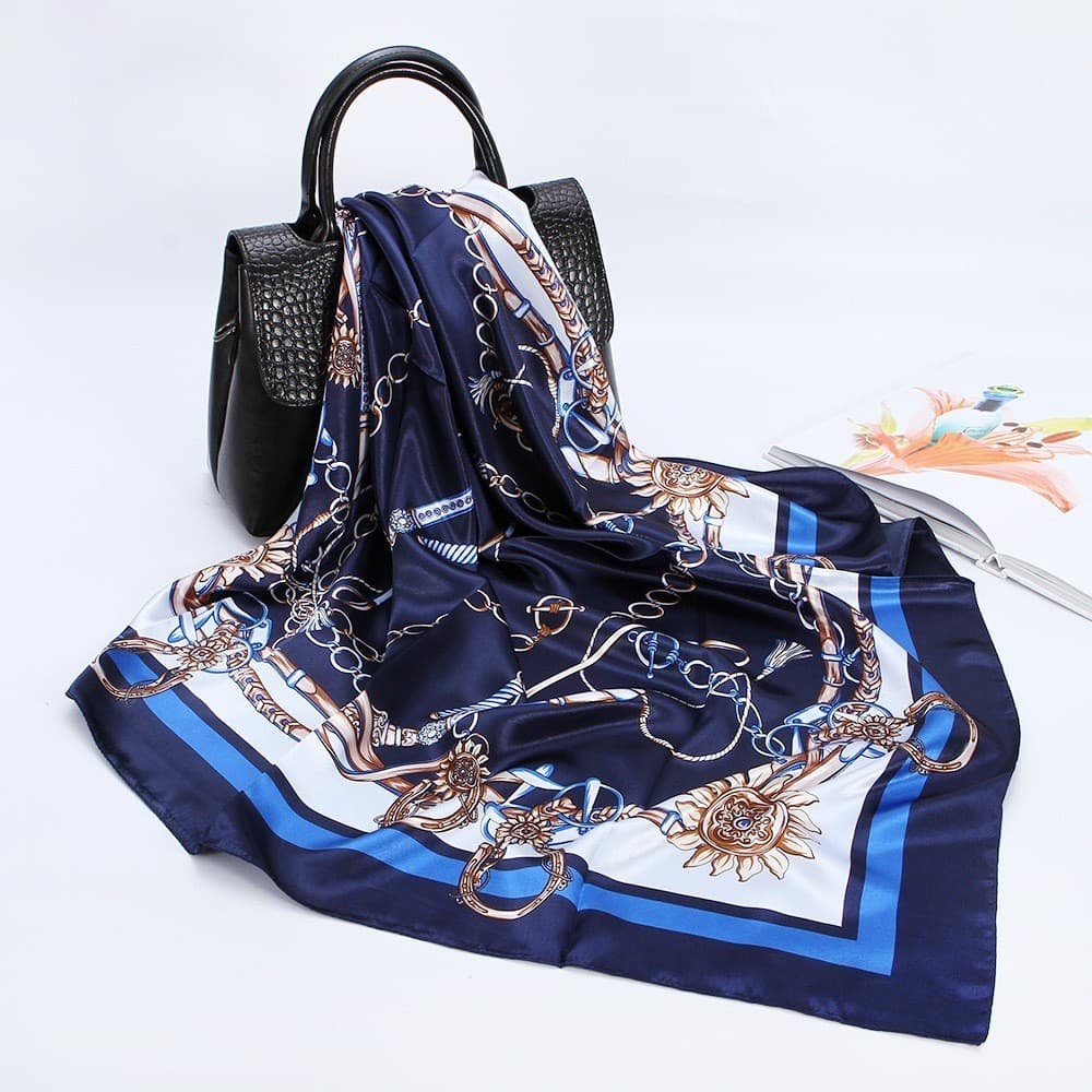Lenço grande e Pequeno de Cetim multiuso 90cmx90cm e 50cmX50cm Cropped, Bandana, Turbante