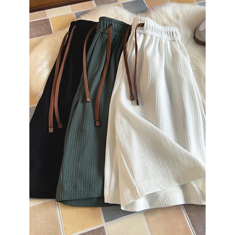 Tamanho grande plissado Shorts de seda gelo masculino verão fino de secagem rápida calças de praia calças soltas esporte