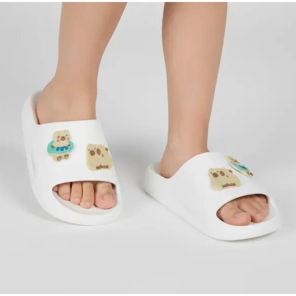 Chinelo Infantil Injetado  Capivara  Branco Bege Lançamento Confortável