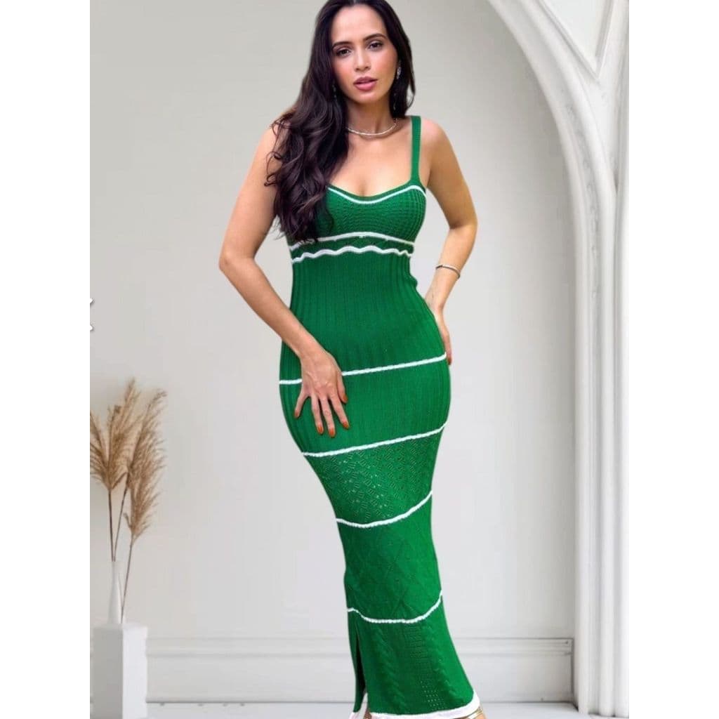 Vestido Longo em Tricô Modal de Alça Listrado com Fendas Laterais e Texturas Trançadas
