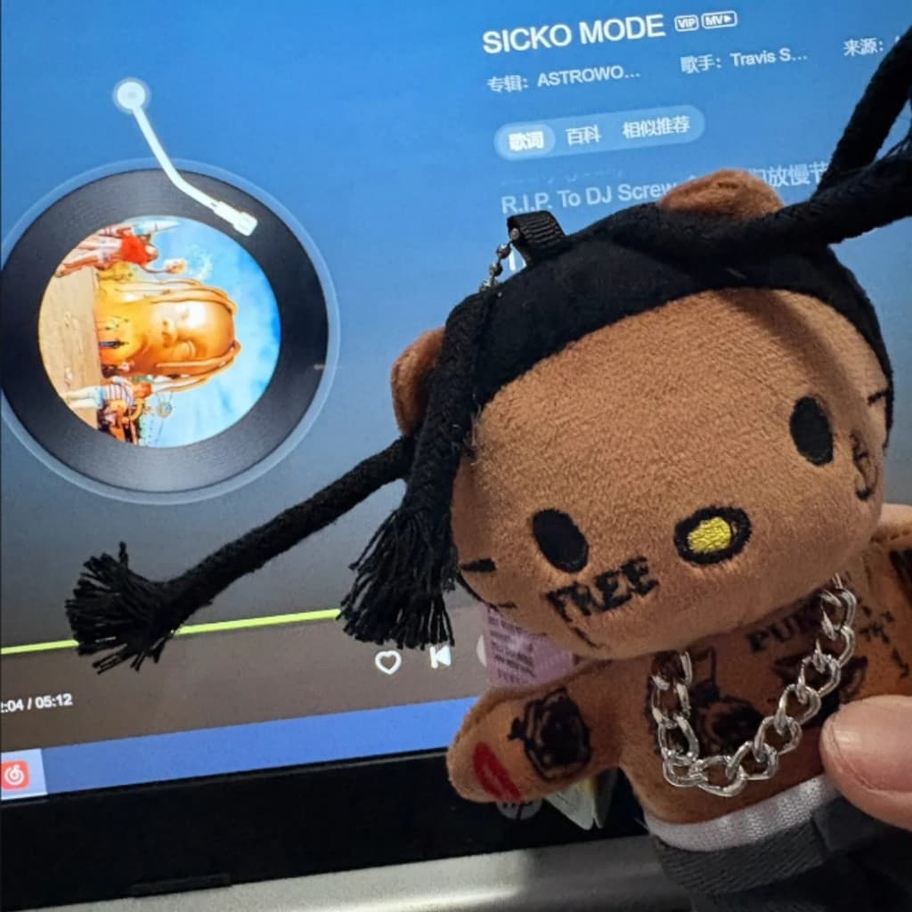 Enfeites de boneca Rapist Travis Scott com pele preta Hello Kitty
