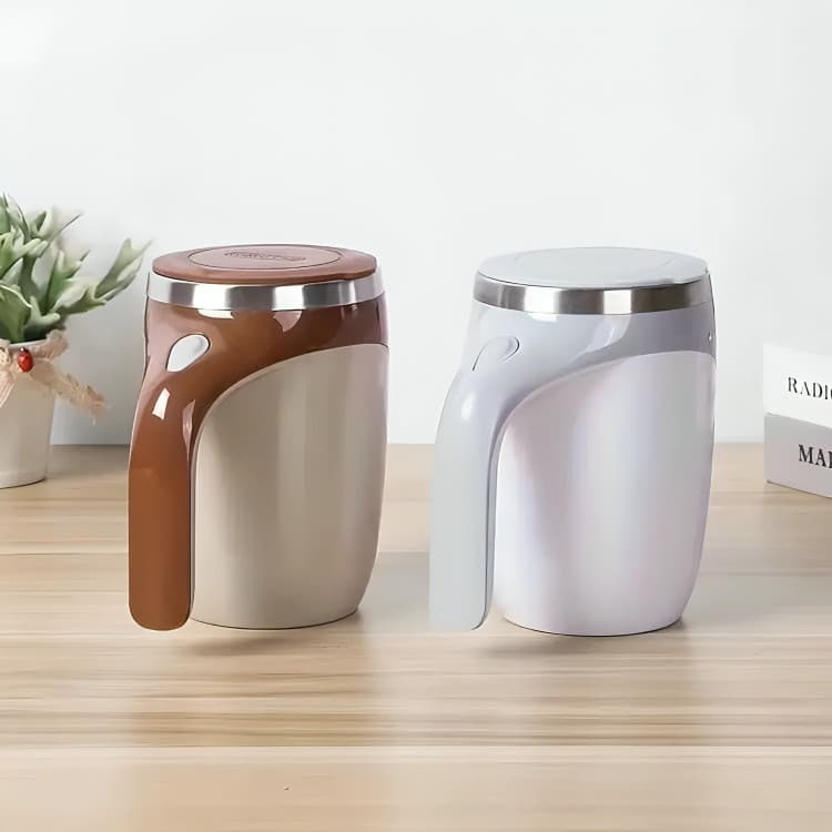 Caneca Misturadora Elétrica Magnética Automática Mixer Café Leite Chocolate Copo Aço Inox com Tampa  utiliza 2 pilhas AA