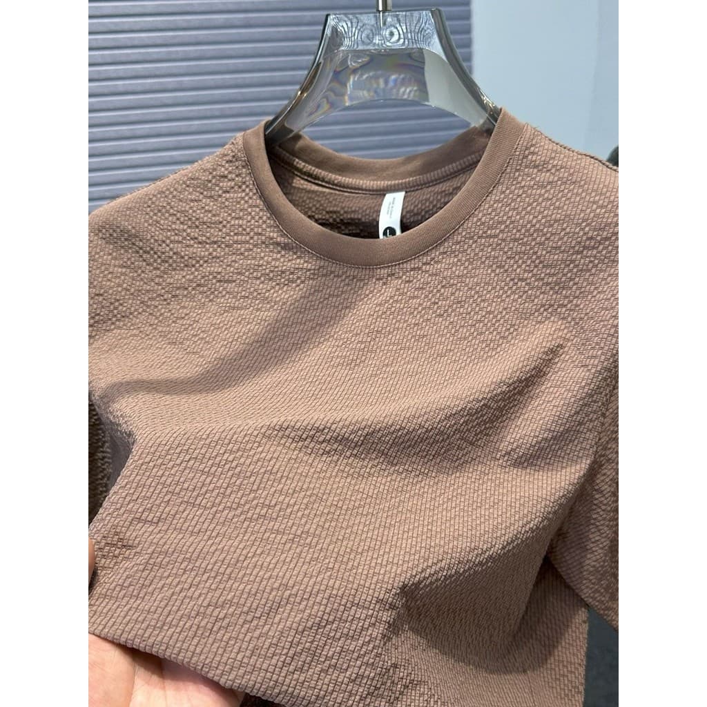 High-End em torno do pescoço de manga curta camiseta masculina verão Street Wear moda Seersucker textura magro-ajuste to