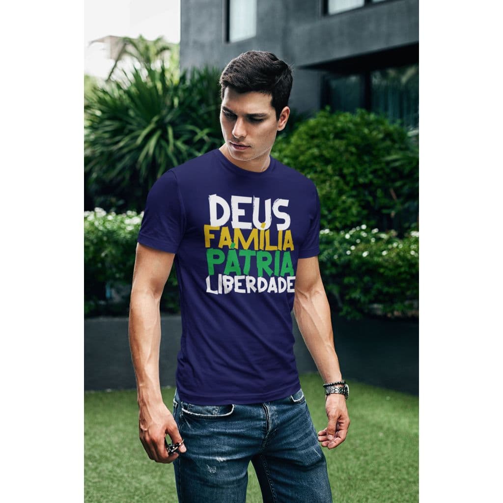 Camiseta Patriota Deus Pátria Família Liberdade Algodão 30.1 Macio Estampa Durável Gola Reforçada