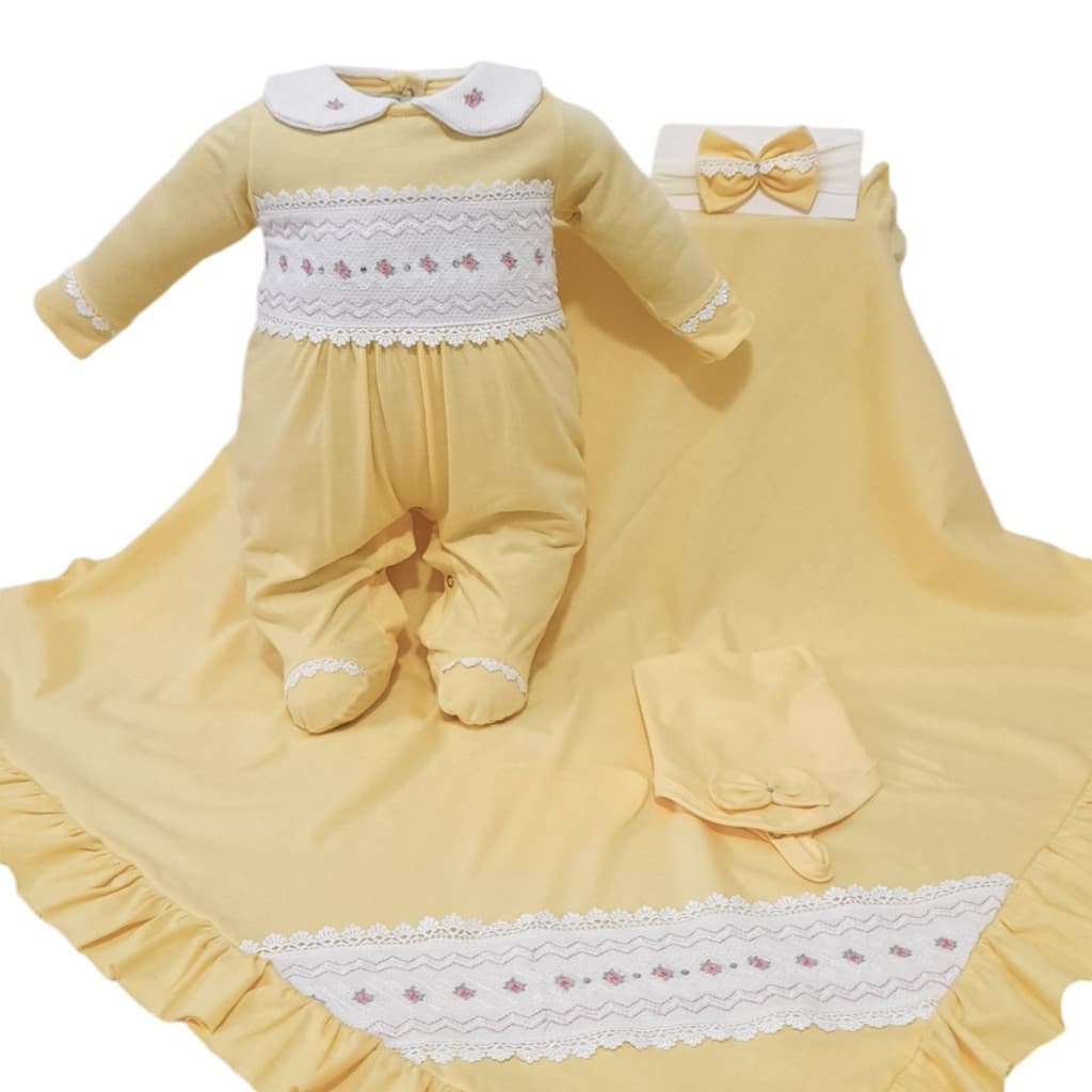 Kit Saída Maternidade Bordado com Naninha