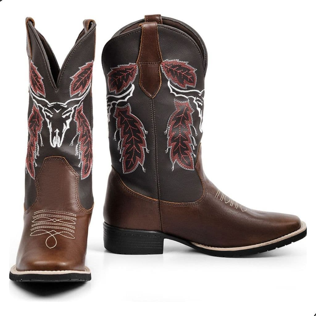 Bota Texana Masculina Couro Marrom Cano Bordado Solado Tratorado Confortável Rodeio Country Touro