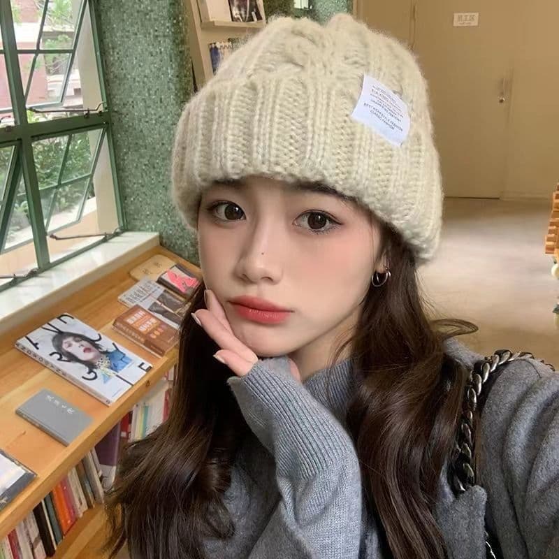 Japonês doce cor torção engrossado chapéu de lã feminino inverno quente Retro Casual All-Match carta etiqueta chapéu de