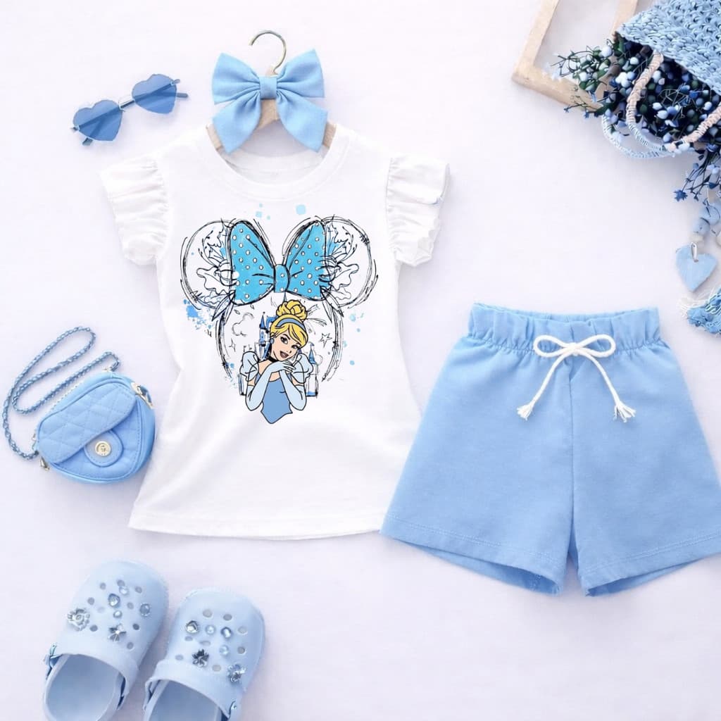 Conjunto Infantil Menina Blusa Branca Babado Estampa Princesinha + Short Azul Roupa Infantil Estilosa