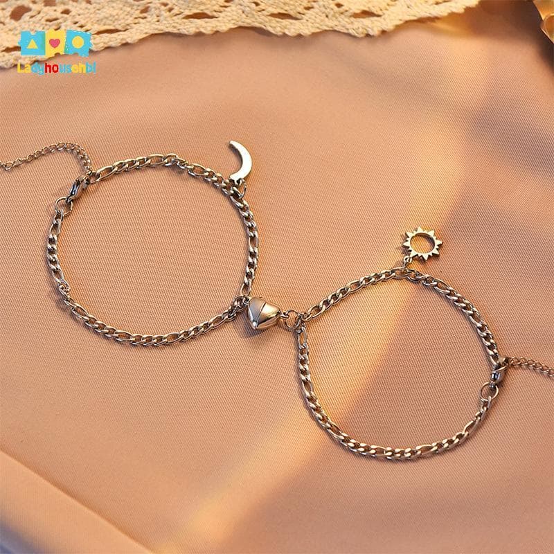LAHG > 2 Peças De Aço Inoxidável Não Desbotado Hip-hop Corrente De Mão Amor Ímã Sol Lua Pulseira Para Casal Namorada Joi
