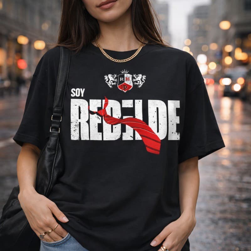 Camiseta Estampada Grupo Soy Rebelde Turne Brasil Camiseta Rebelde Logo Gravata Blusa Confortável Algodão
