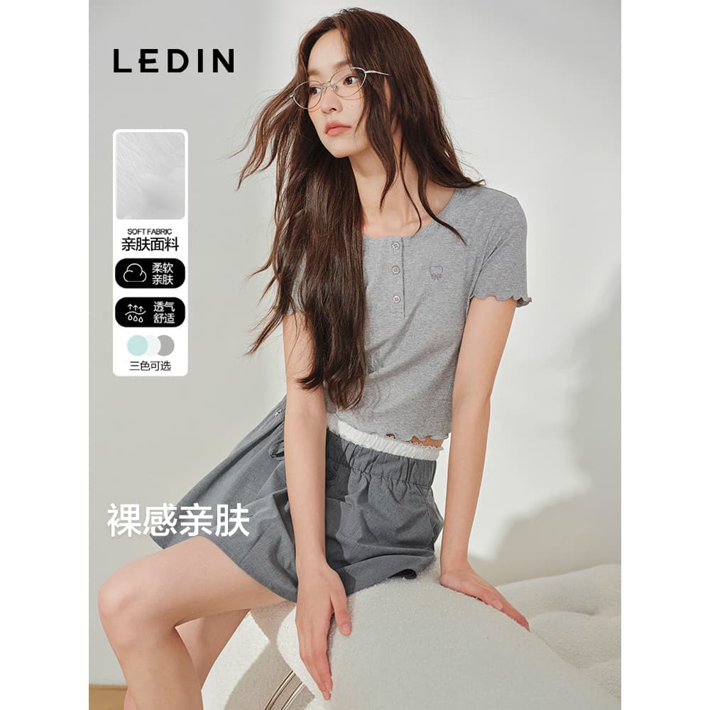 Le Ding Commuter Ombro Genuíno Henry Collar Manga Curta Estilo Curto Verão Novo Estilo Amor Arco Bordado Fungus Edge T @