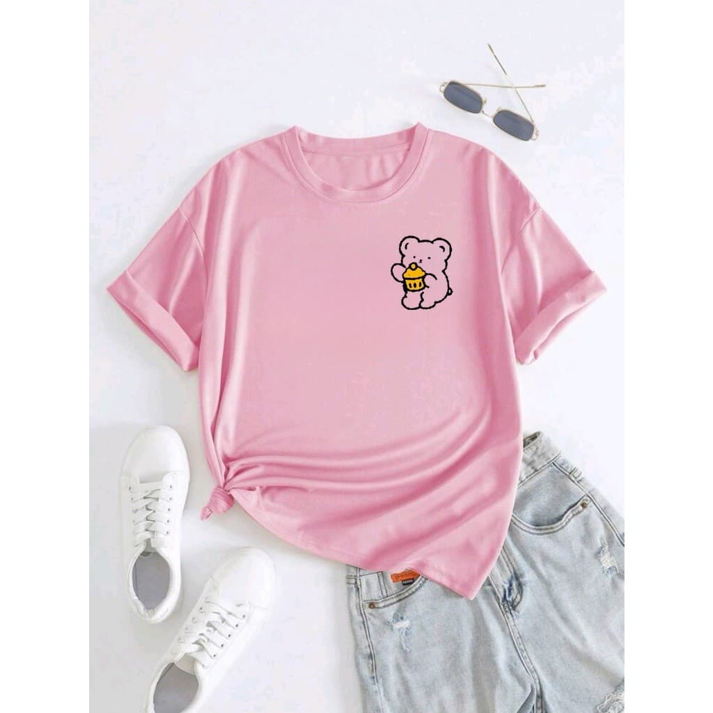 Camiseta feminina T-shirt algodão 100% com gráfico Urso e bolo animado