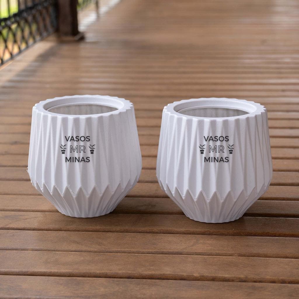 Kit com 2 Vasos Origami em Polietileno 30cm - Visual Moderno para Plantas e Decoração
