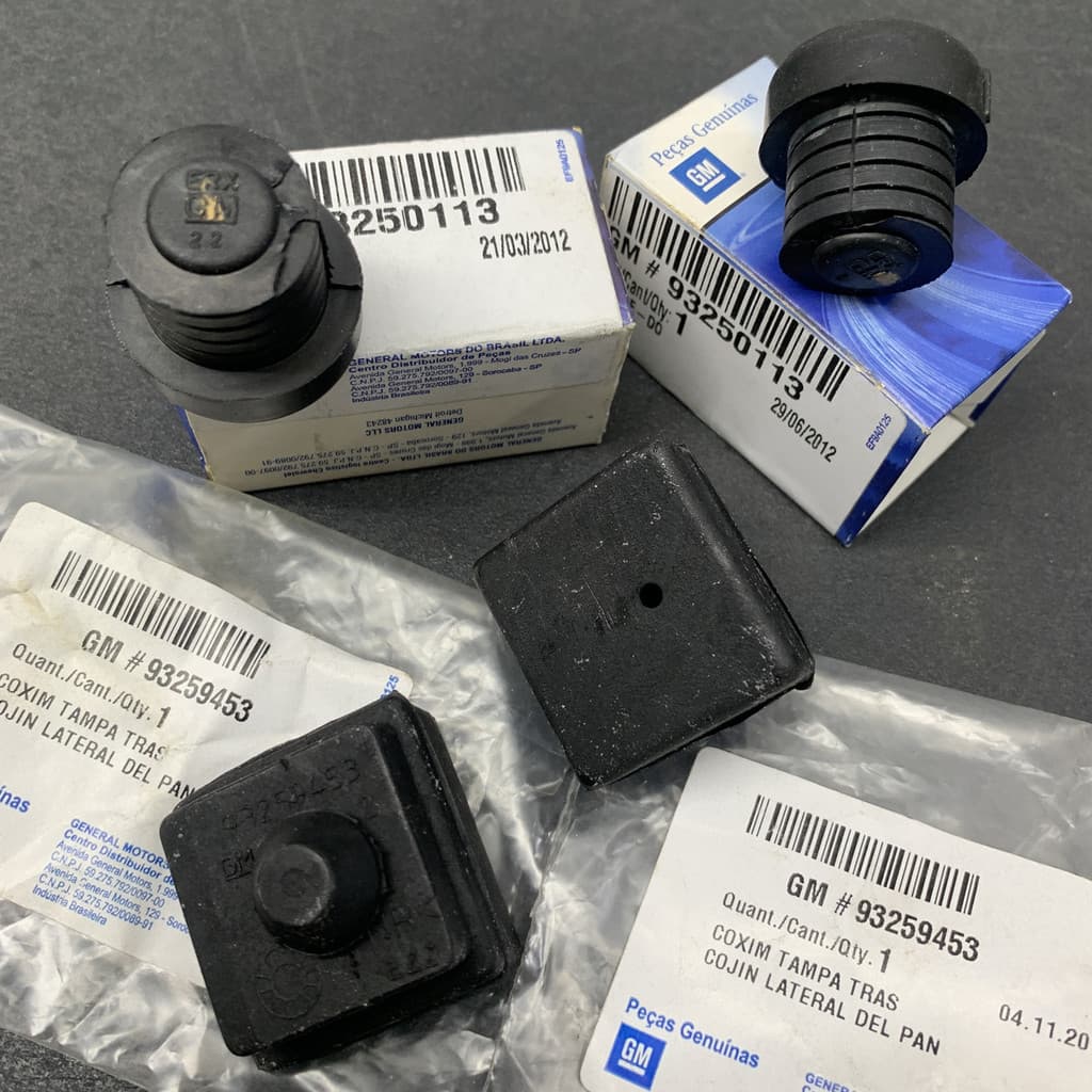 4 Coxim Batente Porta Malas Lateral Astra Hatch 1999 A 2011