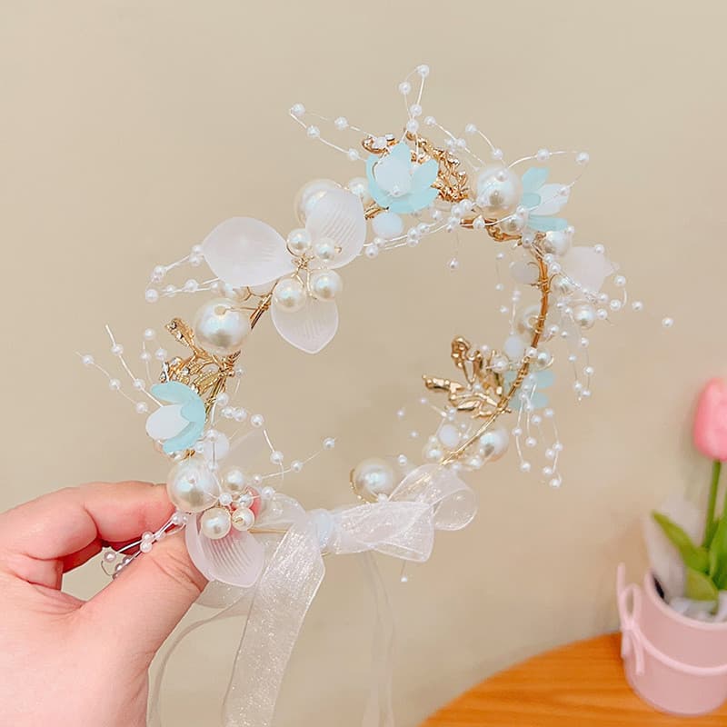 Tiara de Cabelo Daminha de Honra – Coroa de Flores com Pérolas para Casamento