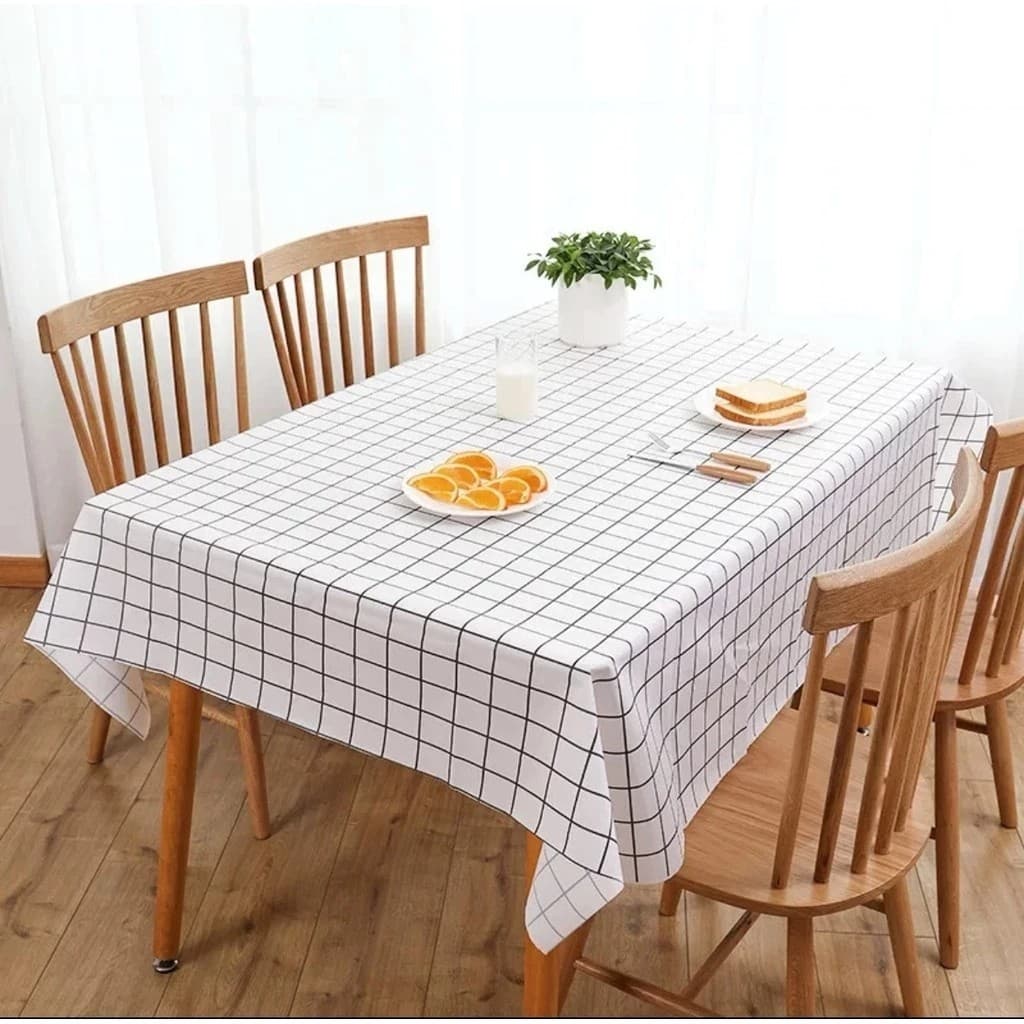 Toalha de Mesa Xadrez Impermeável PVC 137x180 cm para 4 a 6 Pessoas