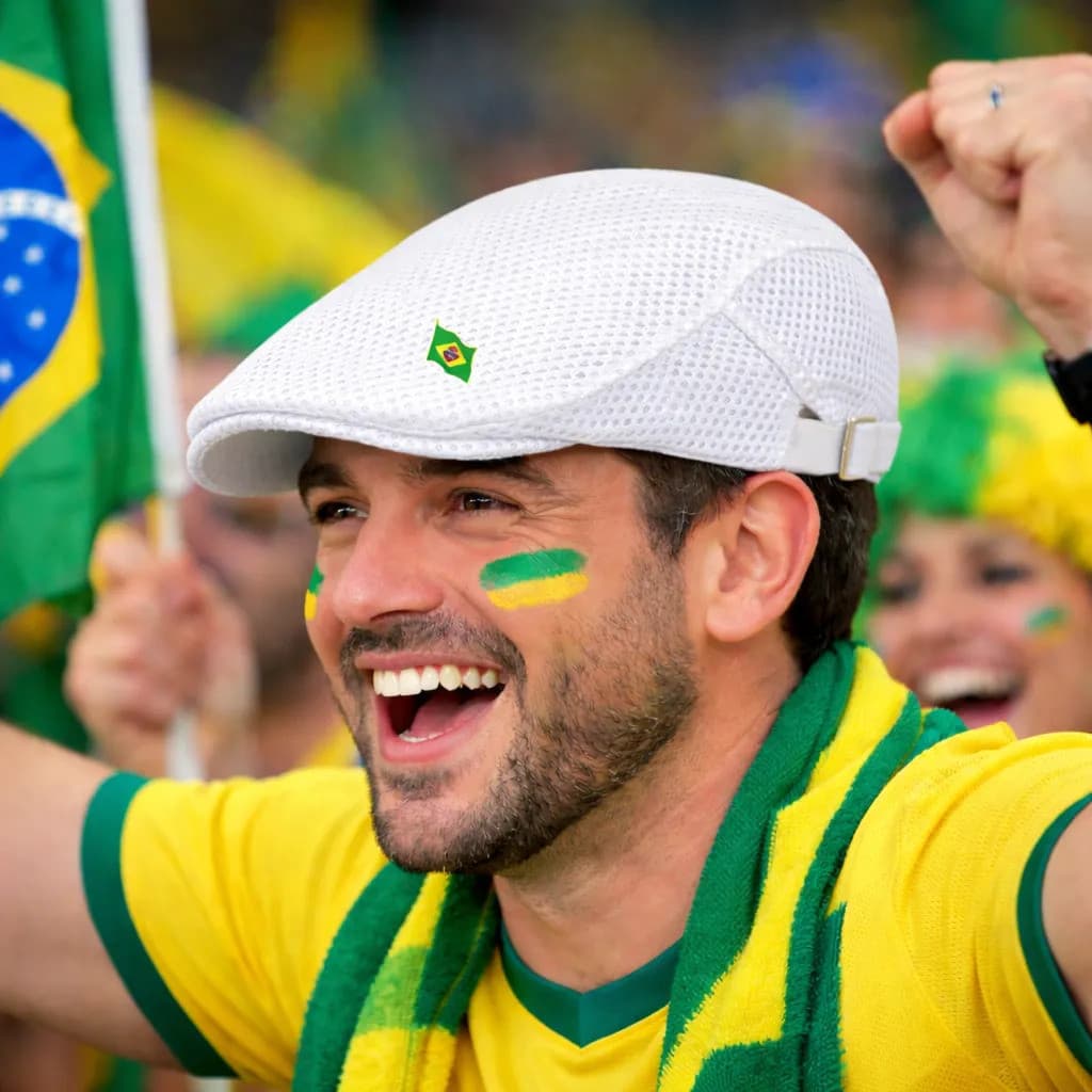 Boina C Pin Do Brasil Italiana Tecido Respirável Ajustável