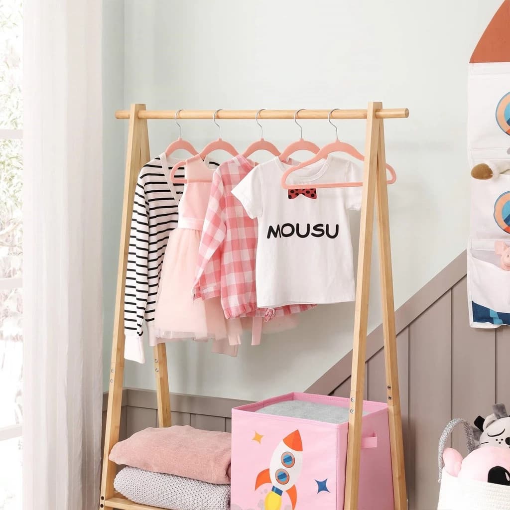 Kit 10 Cabides Veludo Antideslizante Infantil Closet Camisa Calça Vestidos Organização Roupa