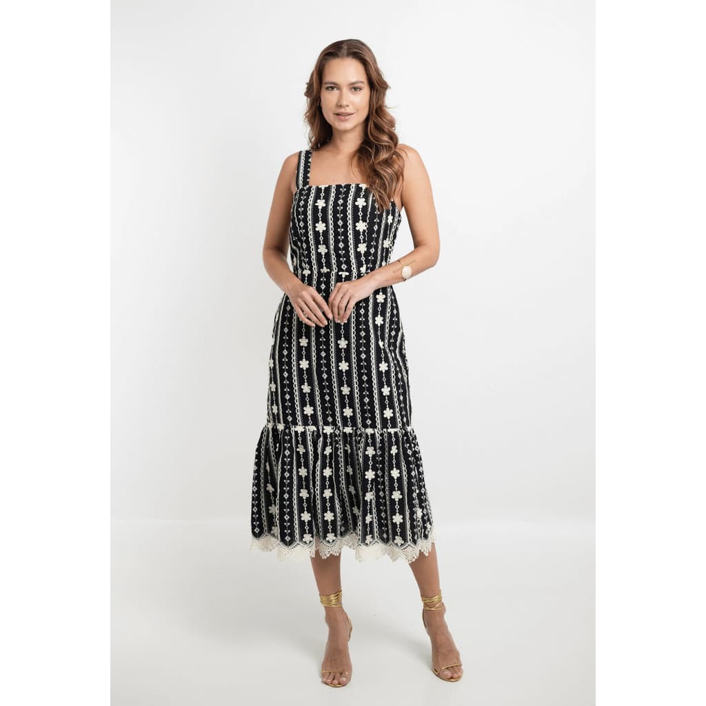 Vestido Midi Com Bordado Delicado E Decote Reto Com Alças Médias - Gabriela