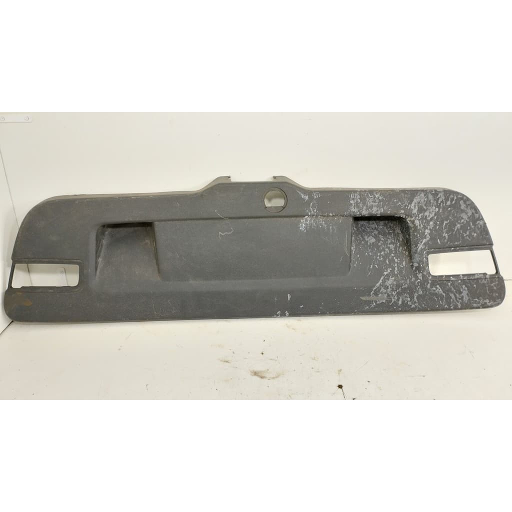 Acabamento Tampa Traseira Volkswagen Jetta 2012 5c6867605a Preto