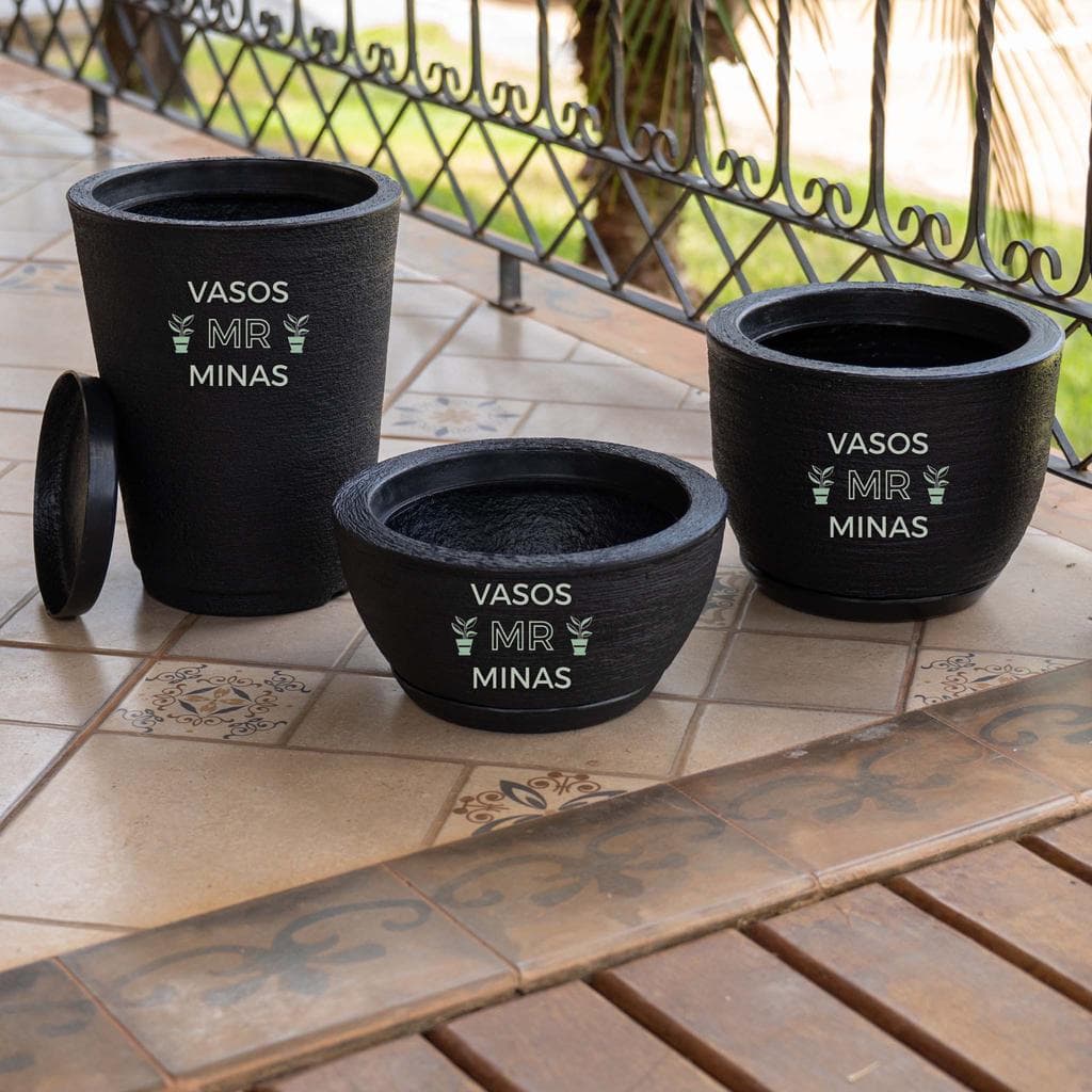 Kit com 3 Vasos para Plantas + Pratos Coletores - Ideal para Ambientes Internos e Externos