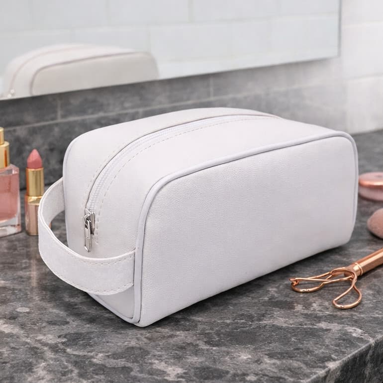 Necessaire Feminina Fashion – Bolsa com Zíper Dourado e Design Ideial Para Higiene e Maquiagem