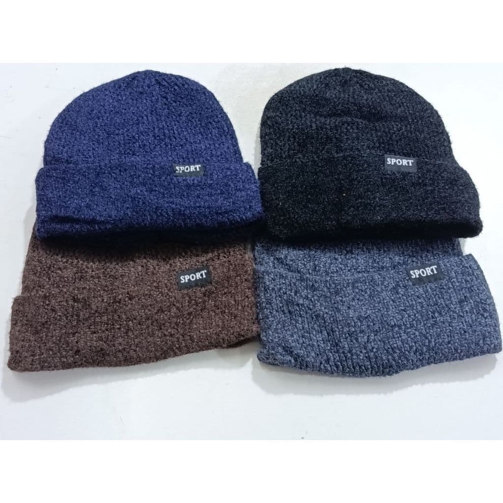 Este gorro de malha chenille unissex possui um forro de lã touca muito quente.