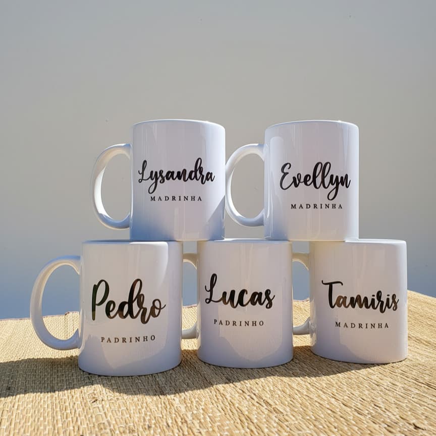 Caneca Personalizada de Porcelana Com Nome para Presente Casamento Padrinhos Ou Madrinhas