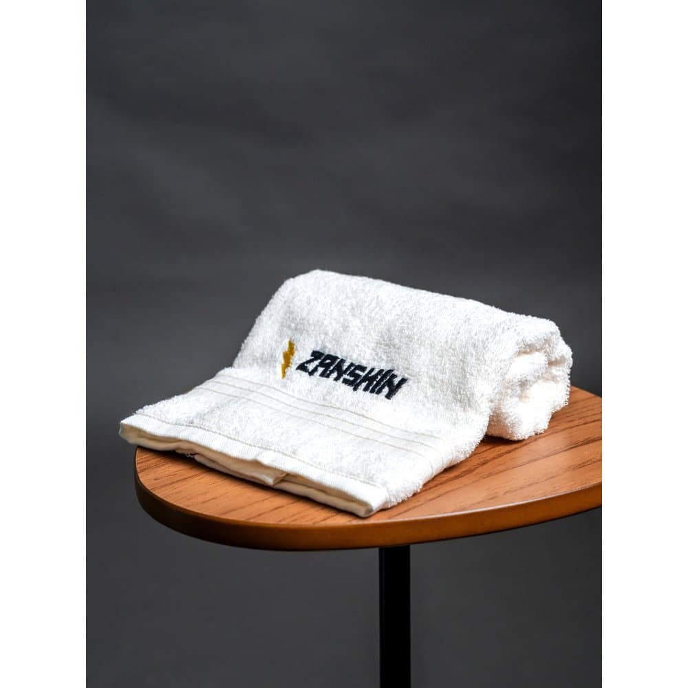 Toalha Fitness Bordada Zanshin Branco