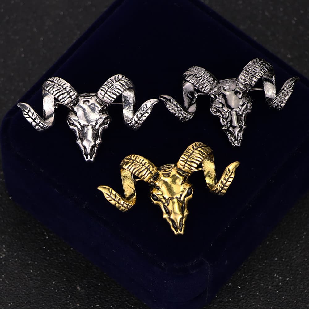 1Pc Novo Masculino Dominador Crânio Cabeça De Ovelha Broche Retro Britânico Clássico Terno Design Animal Broches Banquet