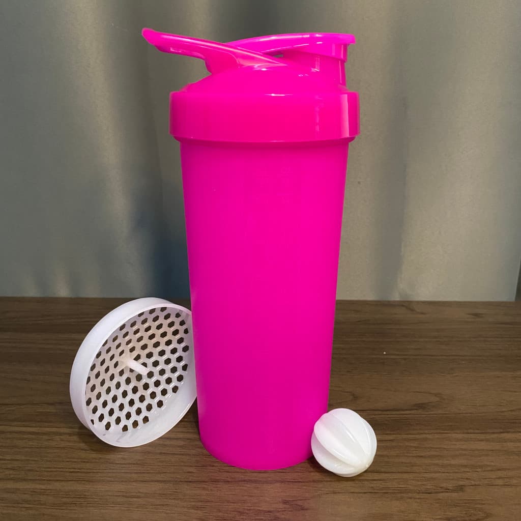 Garrafinha Coqueteleira  Academia Fitness 750ml Rosa com Peneira e Esfera Misturadora