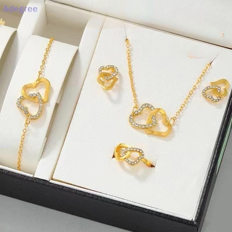 Conjunto Feminino Joias De Coração 5 Peças - Colar , Brincos , Anel e Pulseira