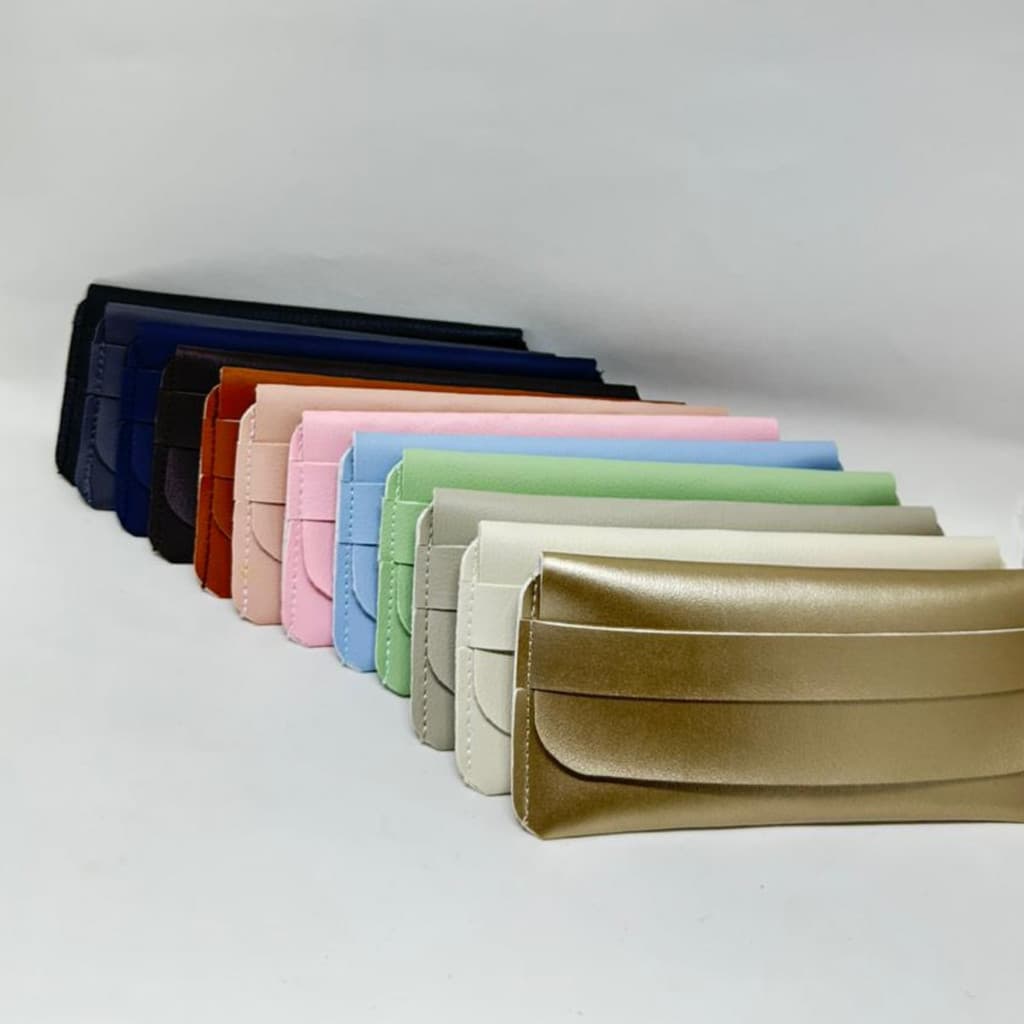 Porta-óculos sol, grau (case, capinha, estojo) em couro sintético SLIP