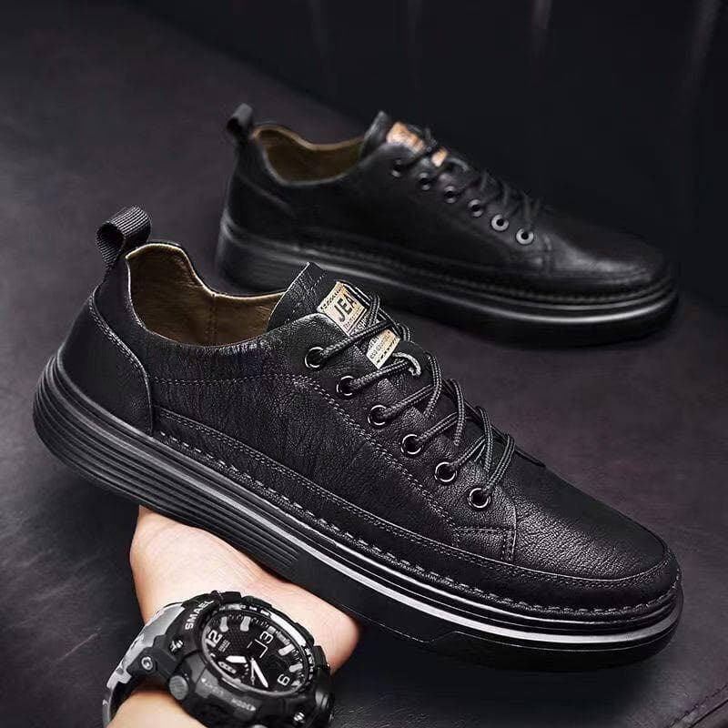 Sapatos masculinos primavera novo estilo All-Match preto Casual sapatos de couro masculino baixo-Top impermeável Anti-de