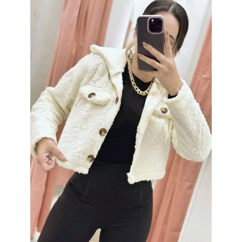 Casaco Feminino Teddy Curta Carneiro Com Botão inverno tamanho p